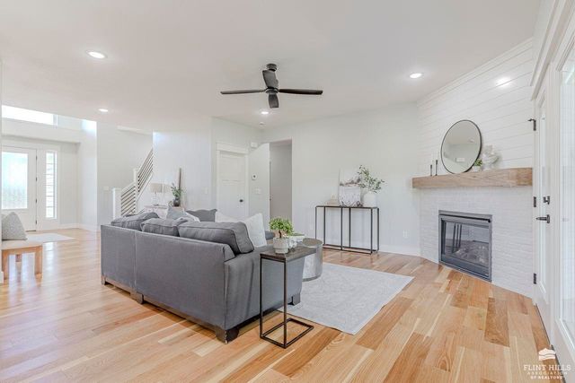 14371 Prairie Fire Lane, Wamego, KS 66547