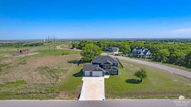 14371 Prairie Fire Lane, Wamego, KS 66547