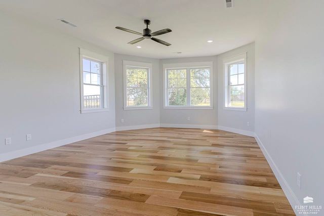 14371 Prairie Fire Lane, Wamego, KS 66547