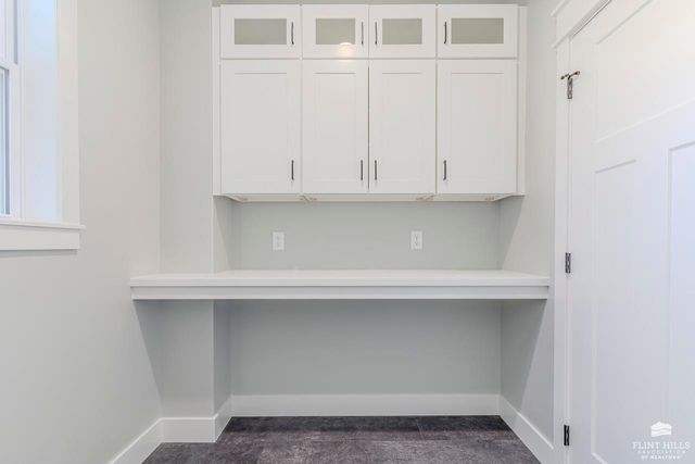 14371 Prairie Fire Lane, Wamego, KS 66547