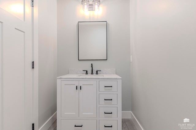 14371 Prairie Fire Lane, Wamego, KS 66547