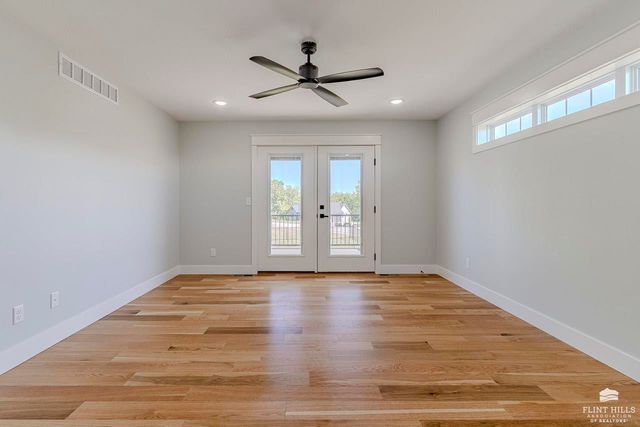 14371 Prairie Fire Lane, Wamego, KS 66547