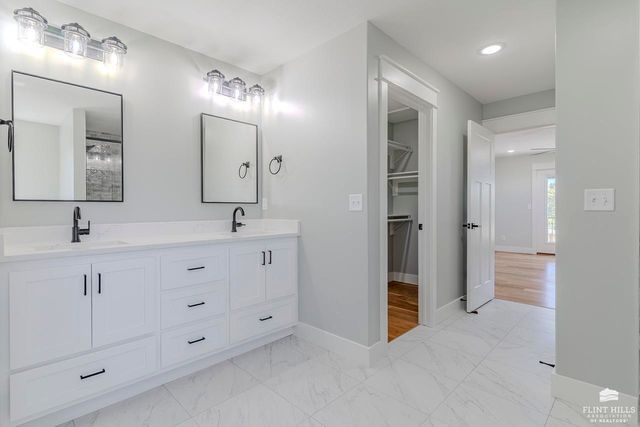 14371 Prairie Fire Lane, Wamego, KS 66547