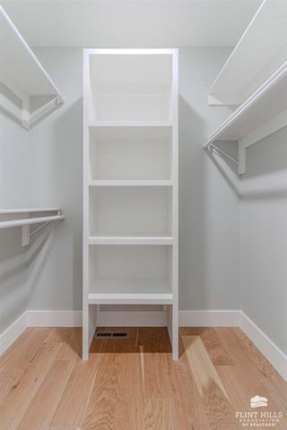 14371 Prairie Fire Lane, Wamego, KS 66547