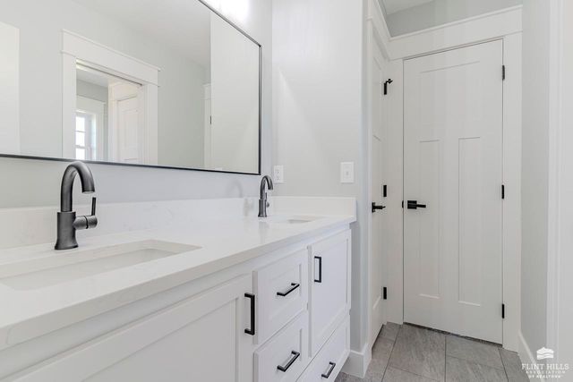 14371 Prairie Fire Lane, Wamego, KS 66547