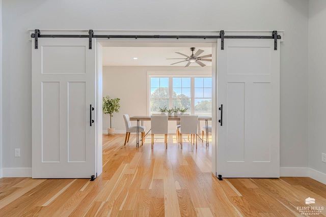 14371 Prairie Fire Lane, Wamego, KS 66547