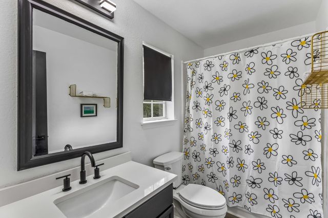 6804 Gabion DR, Austin, TX 78749