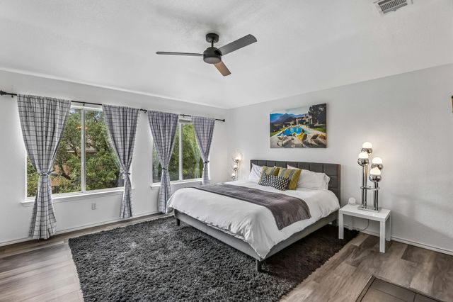 6804 Gabion DR, Austin, TX 78749