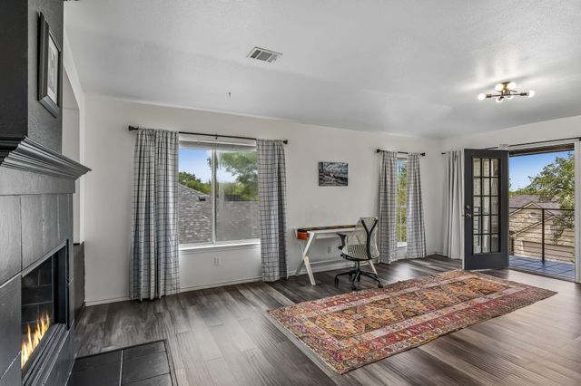 6804 Gabion DR, Austin, TX 78749