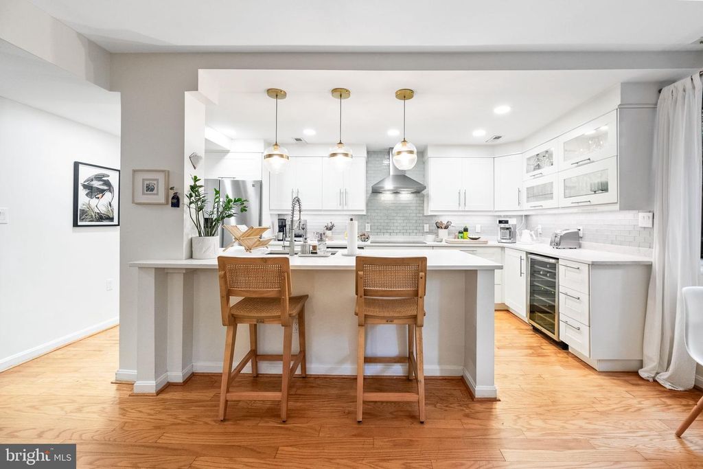 2611 Adams Mill Rd NW Apt T5, Washington, DC 20009