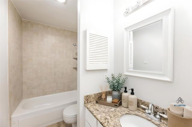 10047 Westpark Drive 49, Houston, TX 77042