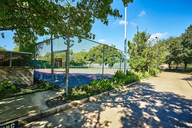 10047 Westpark Drive 49, Houston, TX 77042