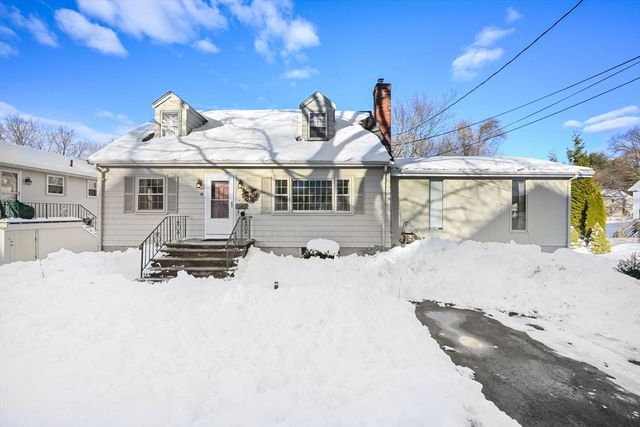 48 Grapevine Ave, Lexington, MA 02421