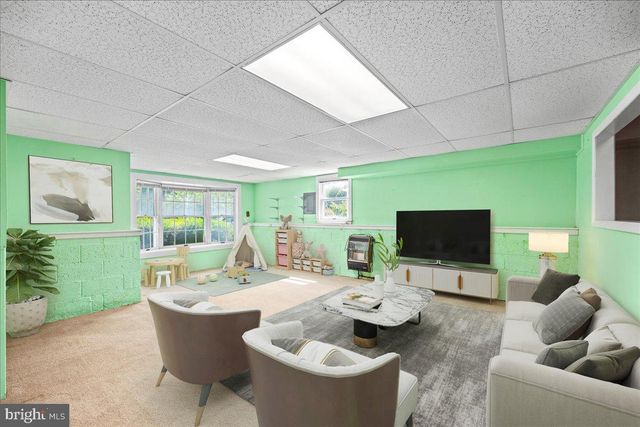 404 FRANKLIN RD, Glassboro, NJ 08028