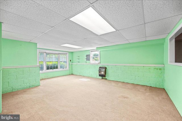 404 FRANKLIN RD, Glassboro, NJ 08028