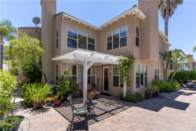 7371 Westcliff Drive, West Hills, CA 91307