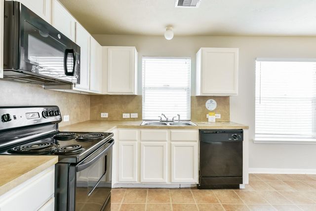 13118 Kingston Point Lane, Houston, TX 77047
