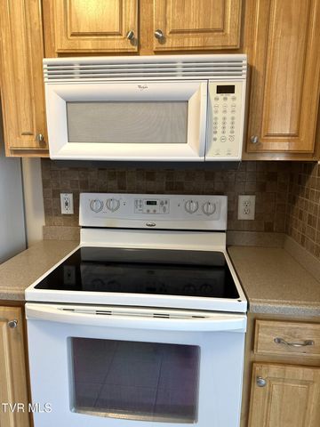 504 -D Pilgrim Court D, Johnson City, TN 37601