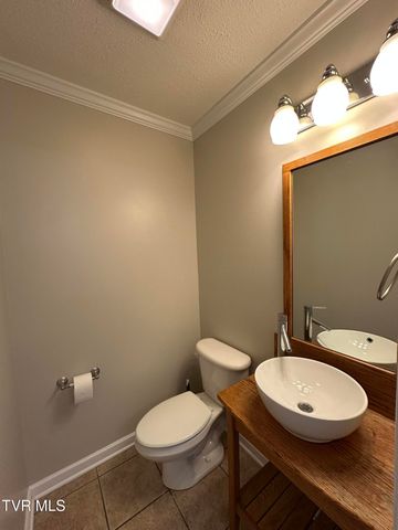 504 -D Pilgrim Court D, Johnson City, TN 37601