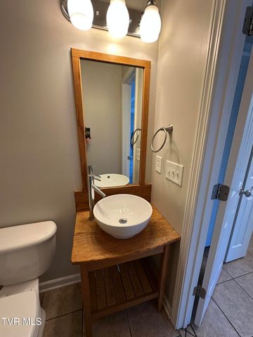 504 -D Pilgrim Court D, Johnson City, TN 37601