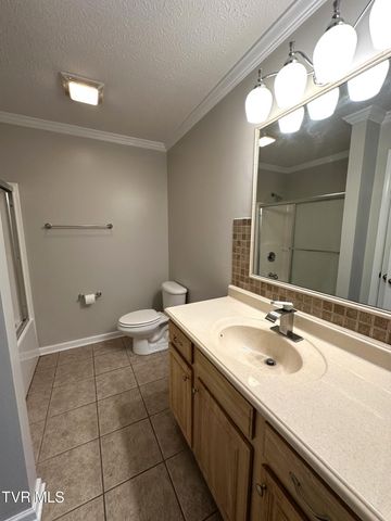 504 -D Pilgrim Court D, Johnson City, TN 37601