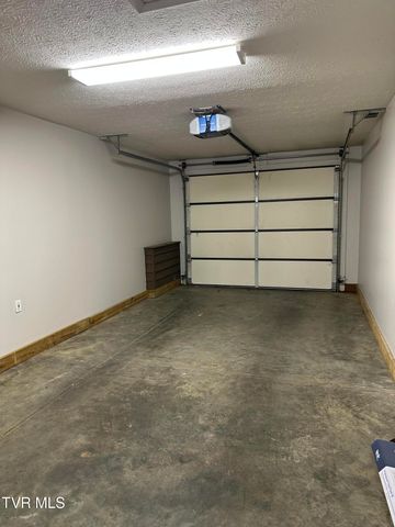504 -D Pilgrim Court D, Johnson City, TN 37601