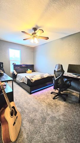 705 N Ottawa Avenue, Dixon, IL 61021