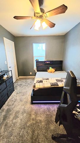 705 N Ottawa Avenue, Dixon, IL 61021