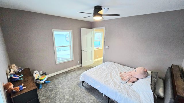 705 N Ottawa Avenue, Dixon, IL 61021