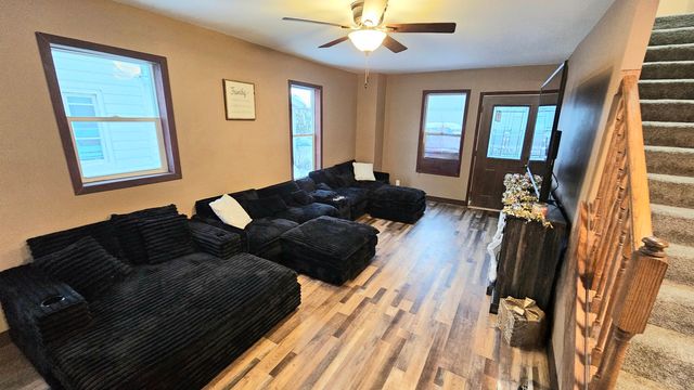 705 N Ottawa Avenue, Dixon, IL 61021