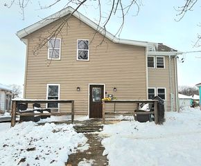 705 N Ottawa Avenue, Dixon, IL 61021