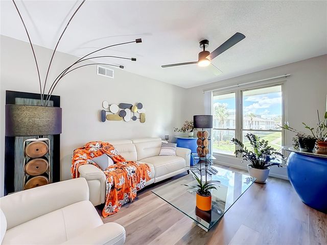 1935 CONWAY ROAD F5, Orlando, FL 32812