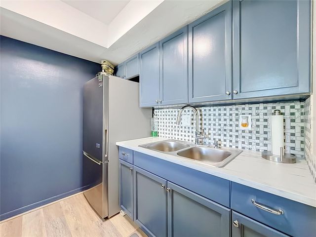 1935 CONWAY ROAD F5, Orlando, FL 32812