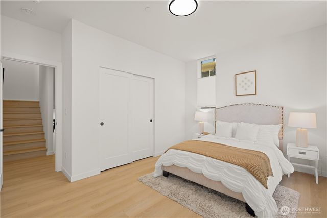 955 N 35th Street, Seattle, WA 98103
