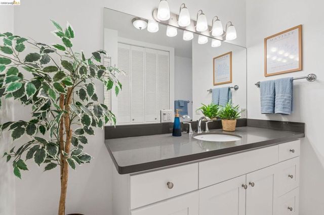 2271 Cedar 1, Berkeley, CA 94709