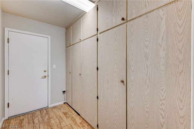 2621 Lotus Hill Drive, Las Vegas, NV 89134