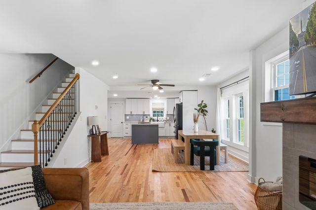 411 Riverside Dr, Columbia, TN 38401