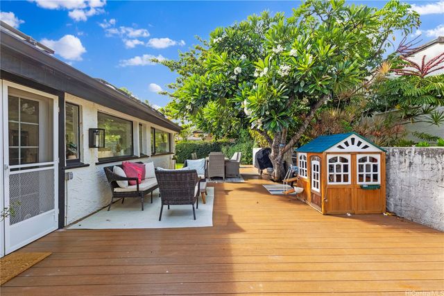 32 Pilipu Place A, Kailua, HI 96734