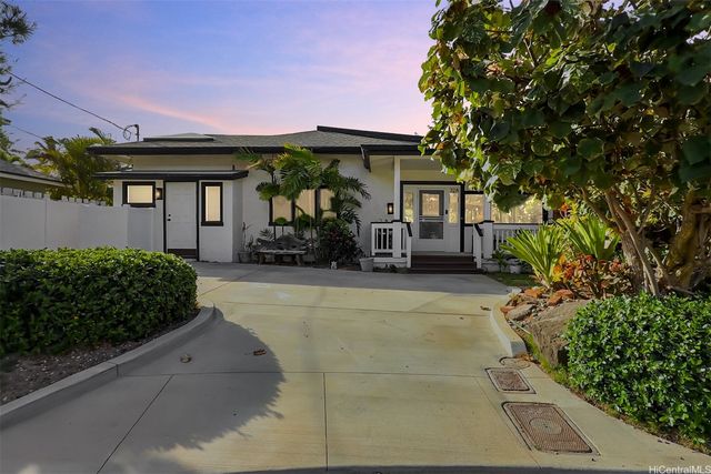 32 Pilipu Place A, Kailua, HI 96734