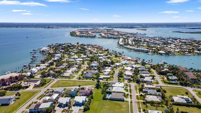 646 Eldorado Street, Fort Pierce, FL 34949