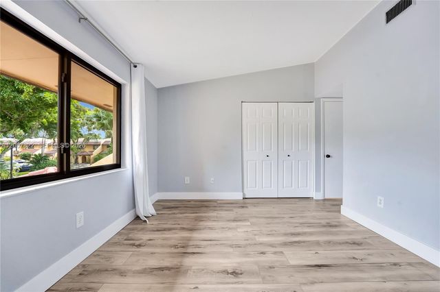3871 Alcantara Avenue 74D, Doral, FL 33178