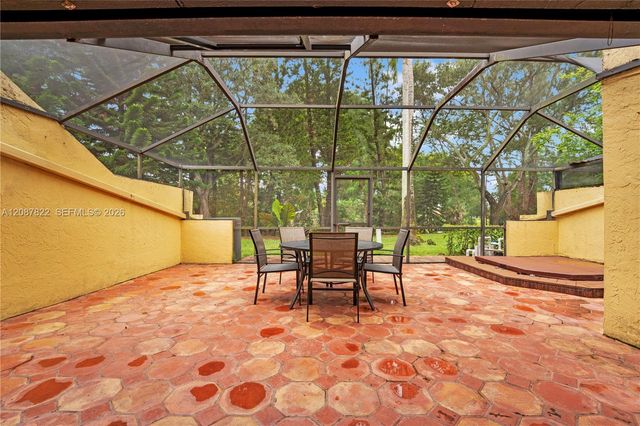 3871 Alcantara Avenue 74D, Doral, FL 33178