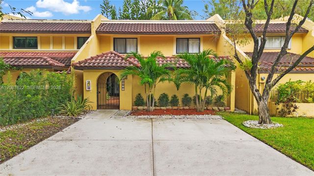 3871 Alcantara Avenue 74D, Doral, FL 33178