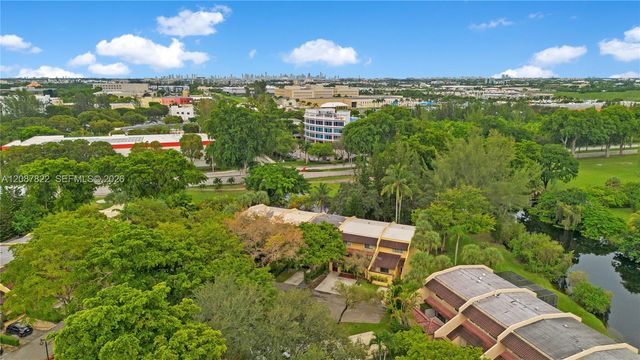 3871 Alcantara Avenue 74D, Doral, FL 33178