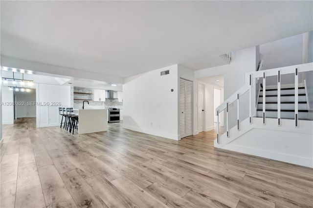 3871 Alcantara Avenue 74D, Doral, FL 33178