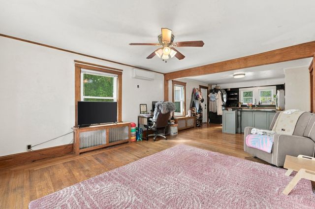 10 Salem St, Methuen, MA 01844