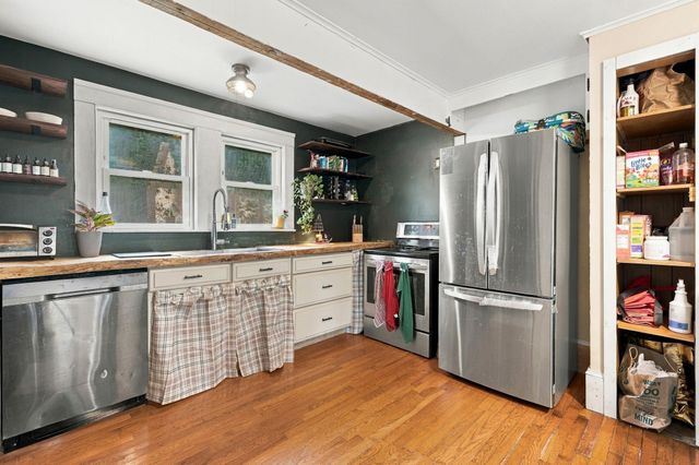 10 Salem St, Methuen, MA 01844