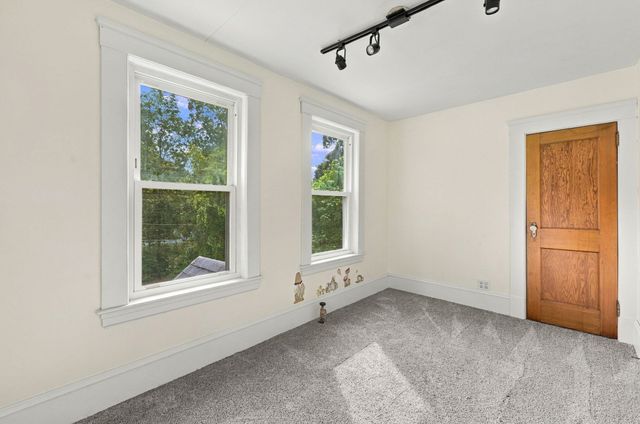 10 Salem St, Methuen, MA 01844