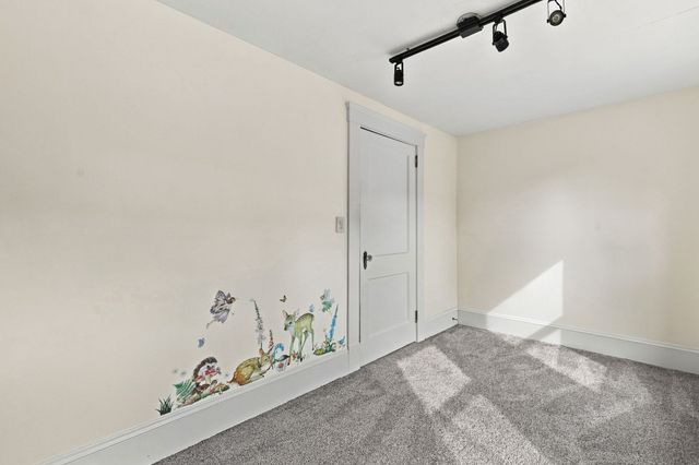 10 Salem St, Methuen, MA 01844