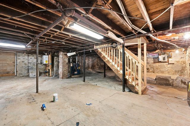 10 Salem St, Methuen, MA 01844